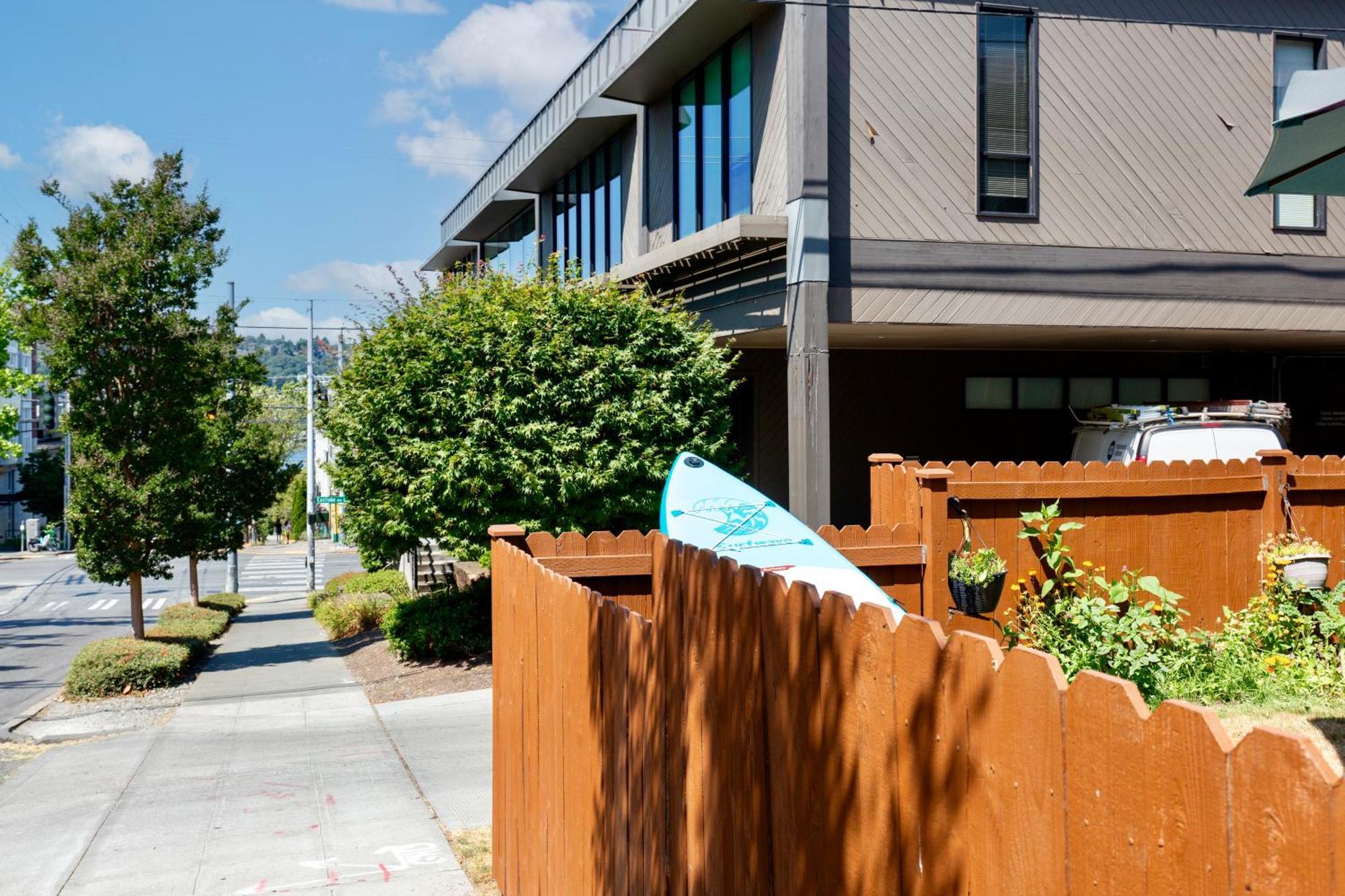 Vintage 3 Bedroom Home In Prime Eastlake Seattle With Private Parking Ngoại thất bức ảnh