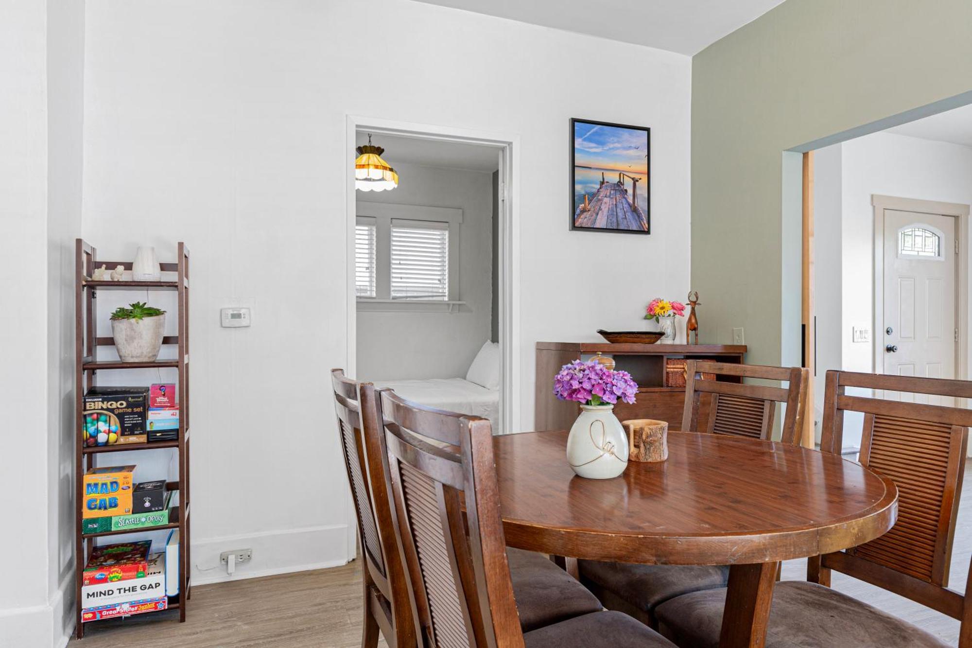Vintage 3 Bedroom Home In Prime Eastlake Seattle With Private Parking Ngoại thất bức ảnh