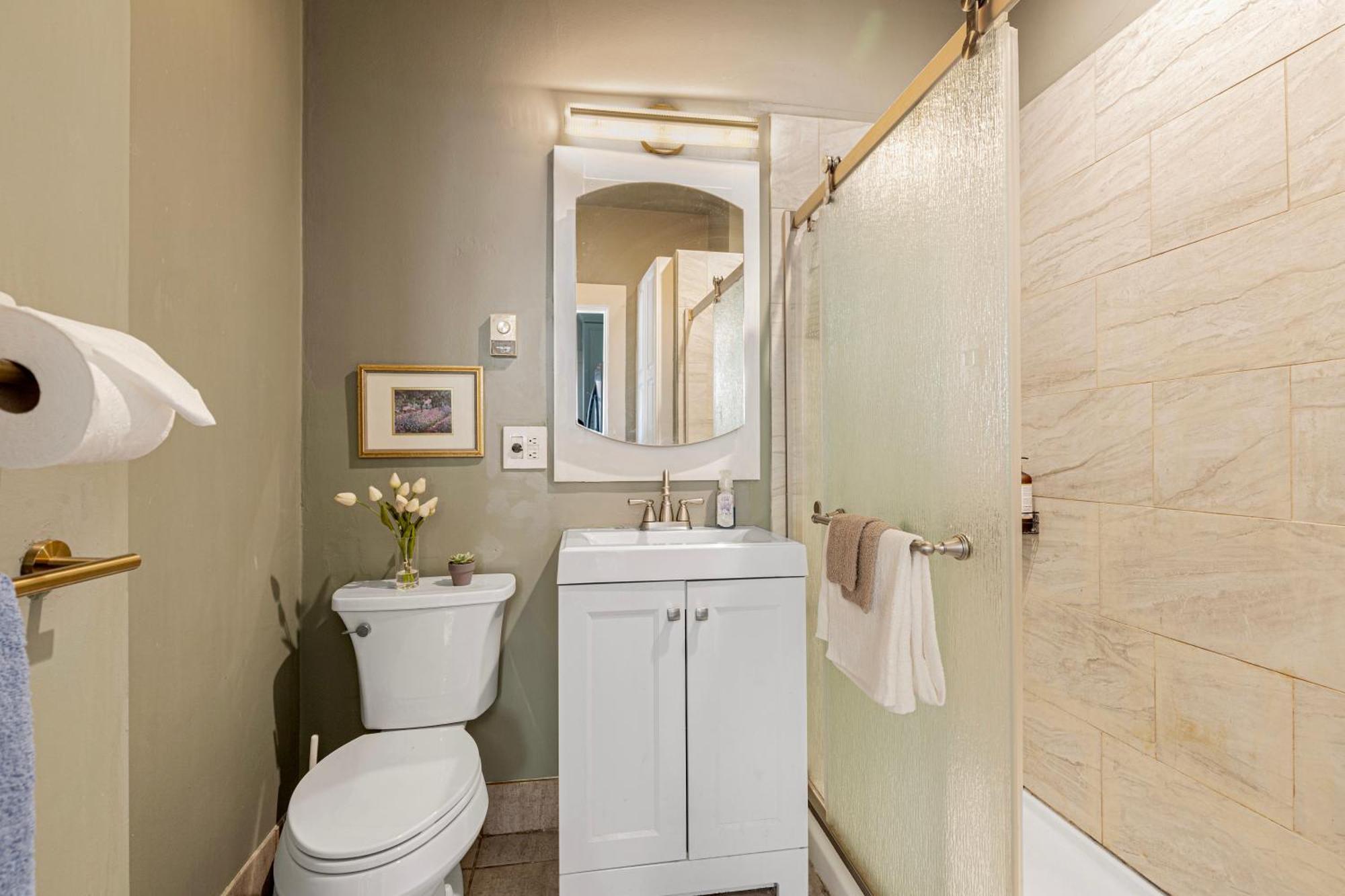 Vintage 3 Bedroom Home In Prime Eastlake Seattle With Private Parking Ngoại thất bức ảnh